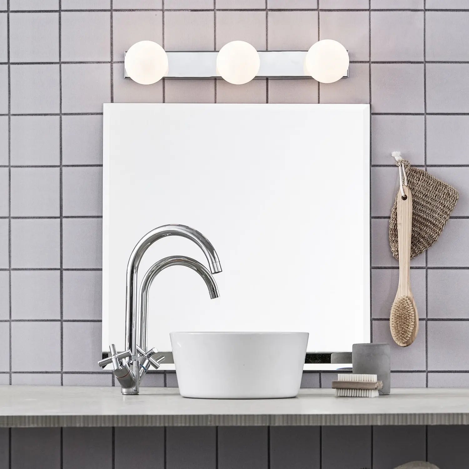 B-Ware Markslöjd Badezimmer Wandleuchte Mini Chrom Weiß Badezimmerlampe Leuchte G9 Glas