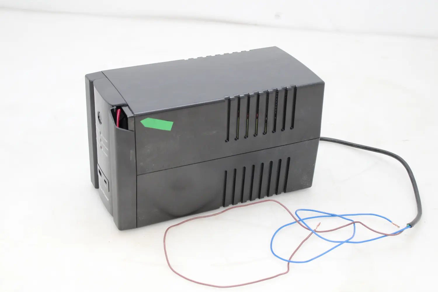 C-Ware Cyber Power Ut2200 Eg Usv Notstromversorgung 2200 Va Batterie Backup Siehe Text