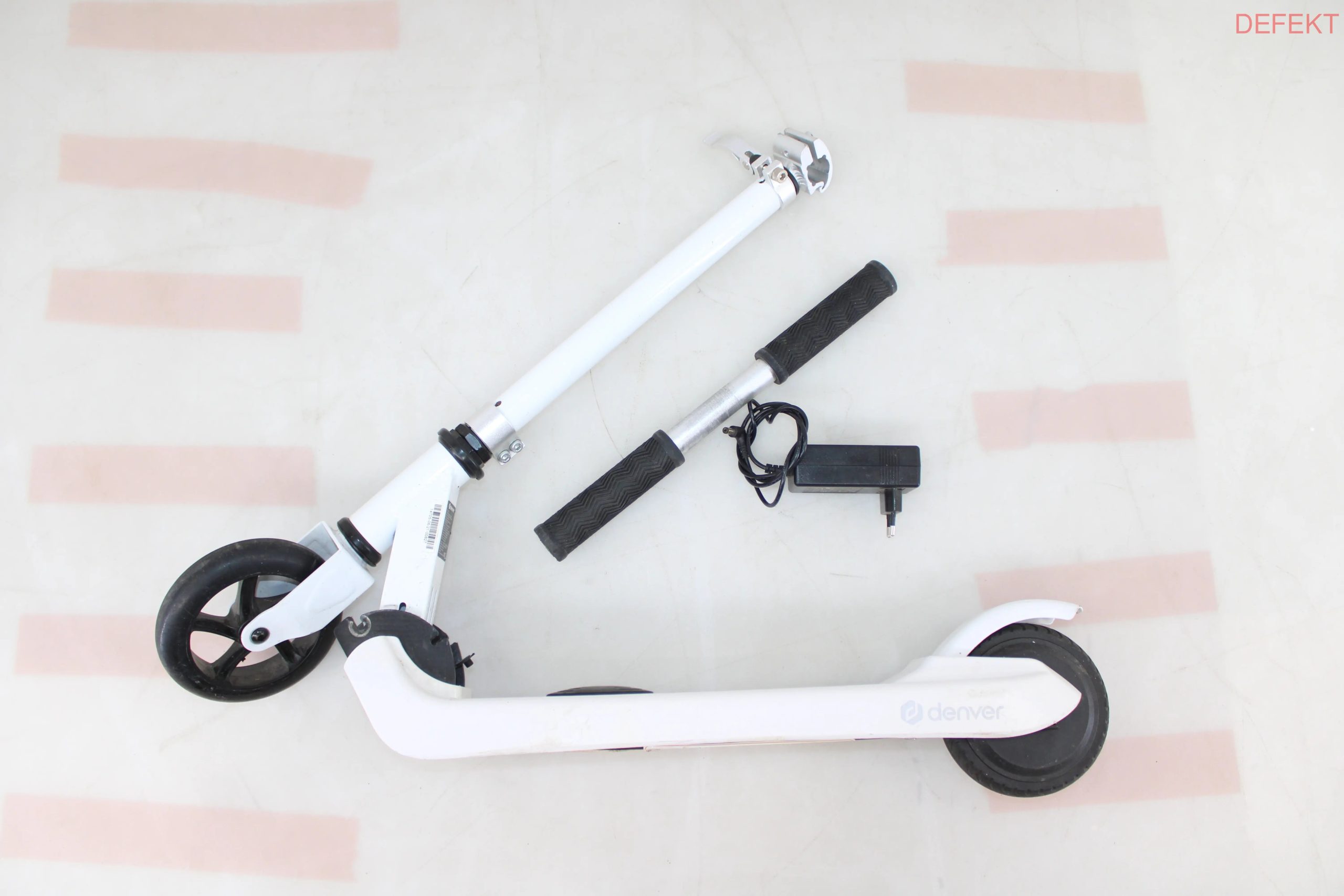 D-Ware Denver Sck 5300 White E Scooter Weiß Li Ion 21 V 2 Ah Elektroroller Defektware