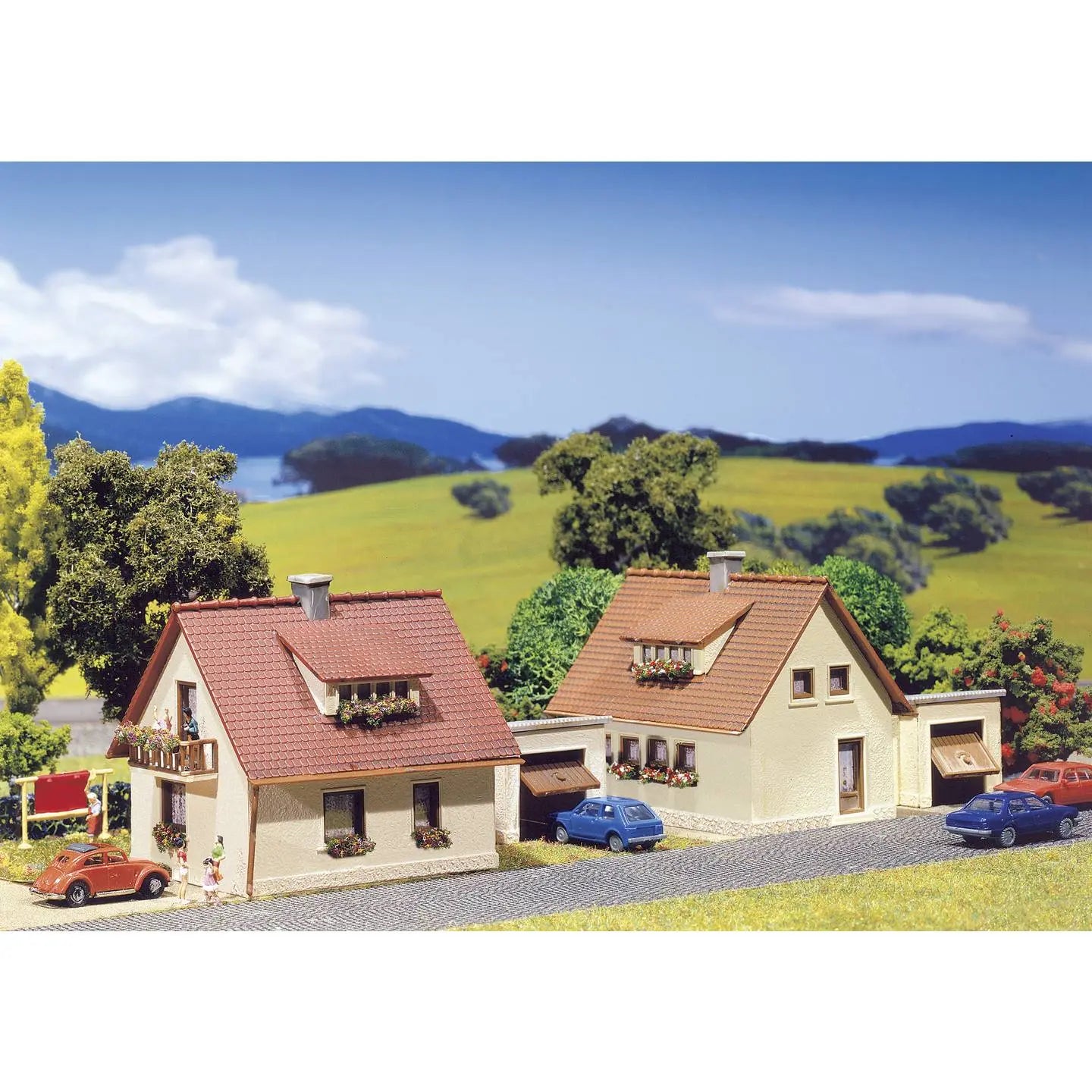 B-Ware Faller Bausatz Modellhaus 2 Einfamilienhäuser Wohnhaus Haus N Patiniert Garage