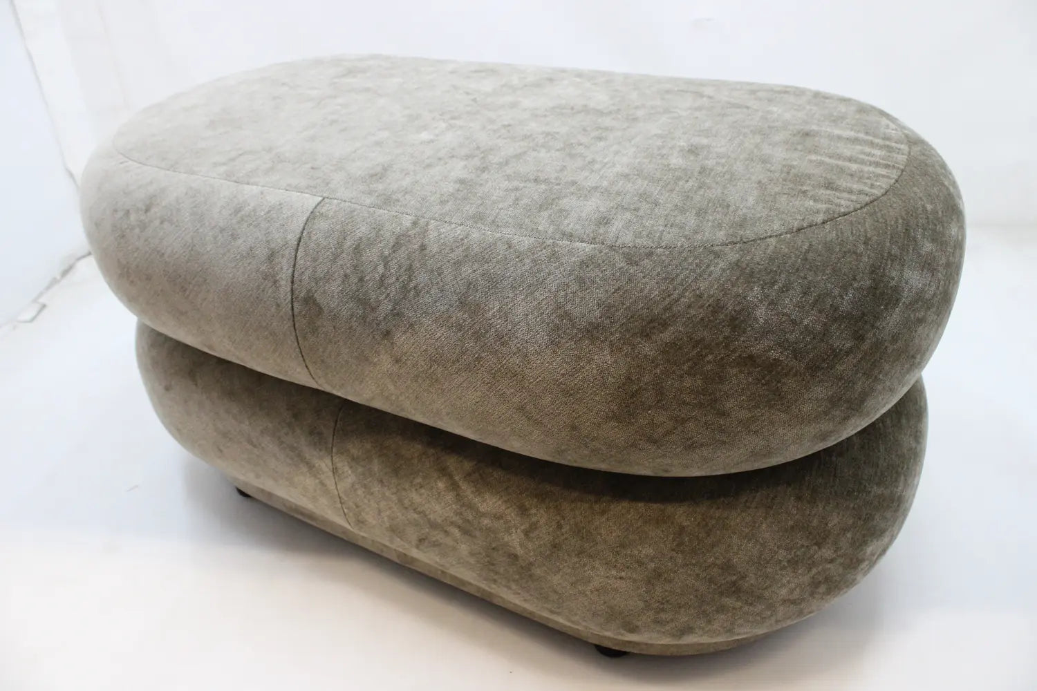 B-Ware Ferm Living Ovaler Puff Faded Sitzsack Sitzpouf Polster Pouf Velvet Beige