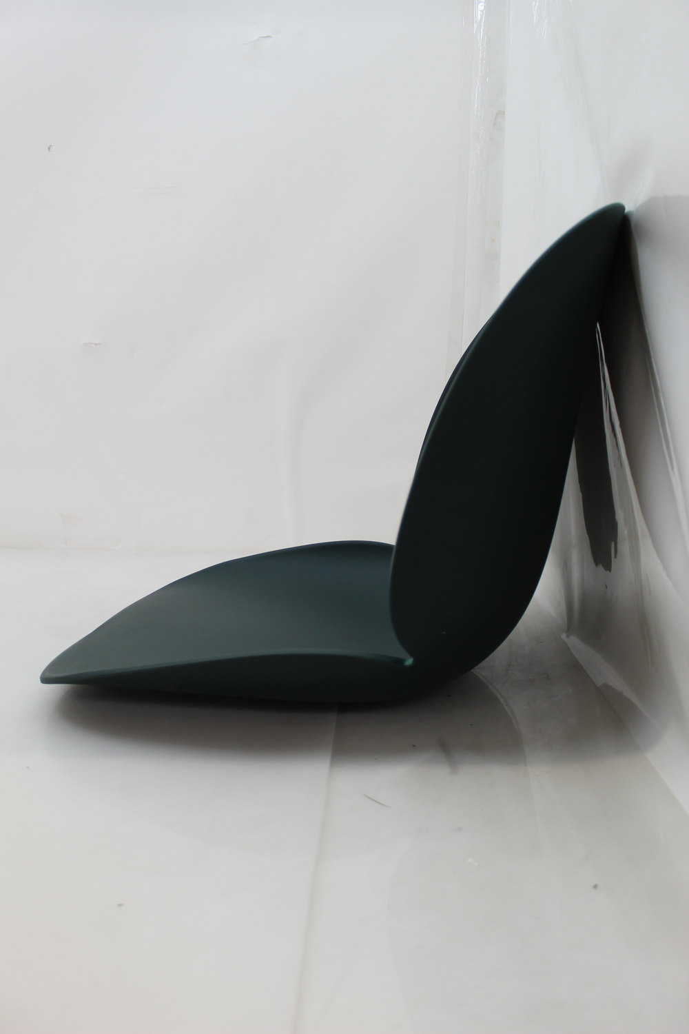 B-Ware Gubi Beetle Stuhl Sitzmöbel Esszimmerstuhl Chair Sitz Dunkelgrün Siehe Text/Foto
