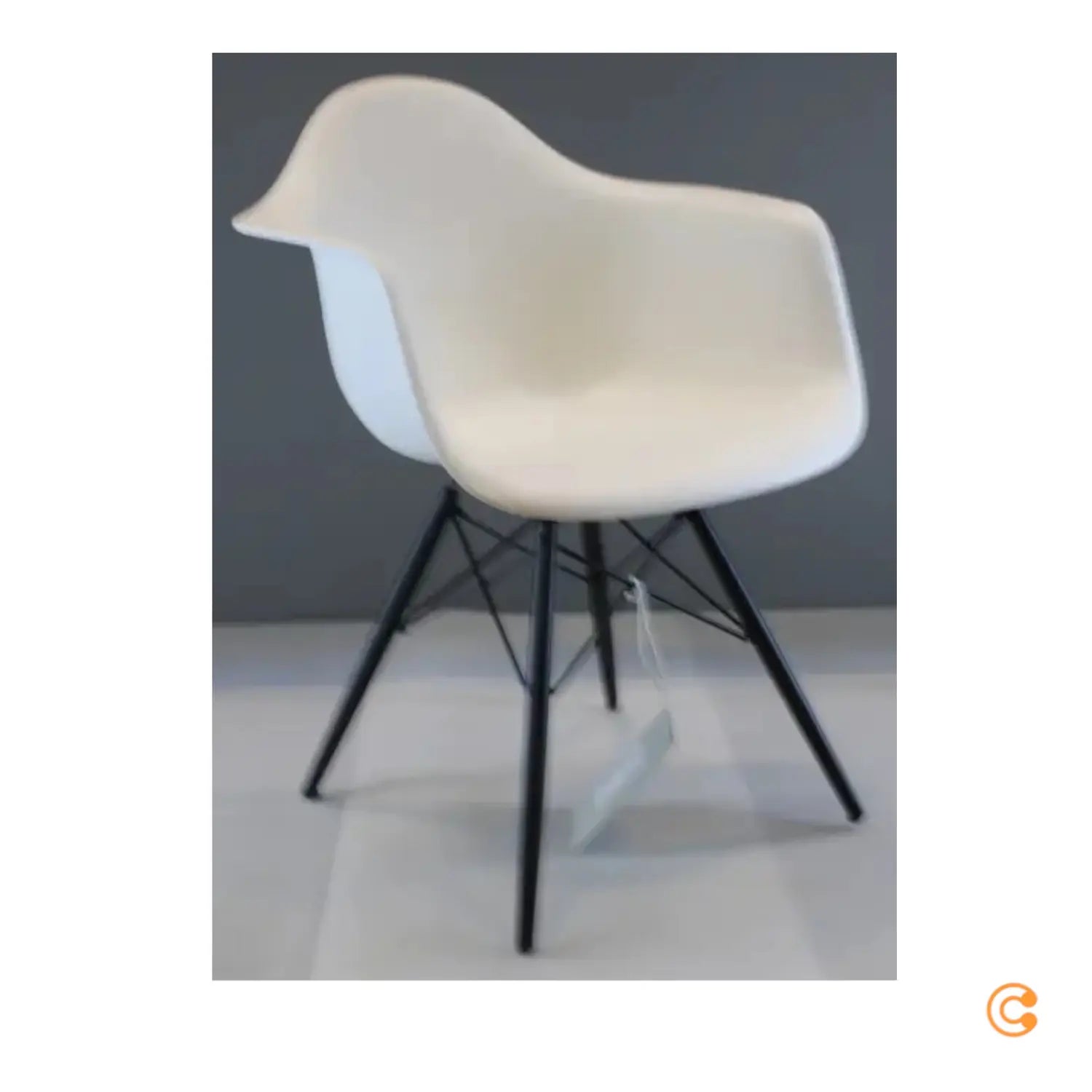 B-Ware Vitra Stuhl Armchair Eames Kunststoff Weiß Ahorn Schwarz Siehe Text/Foto
